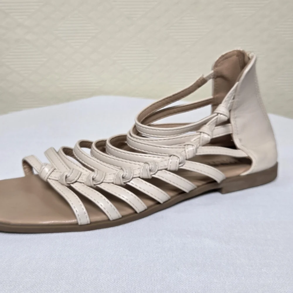 Journee Collection Womens Tru Comfort Petrra Strappy Zip Sandals Size-7.5
